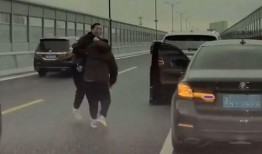 女车主的背景被爆料视频,揭开神秘面纱背后的惊人真相